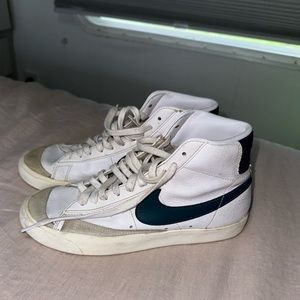 Nike blazers size 9